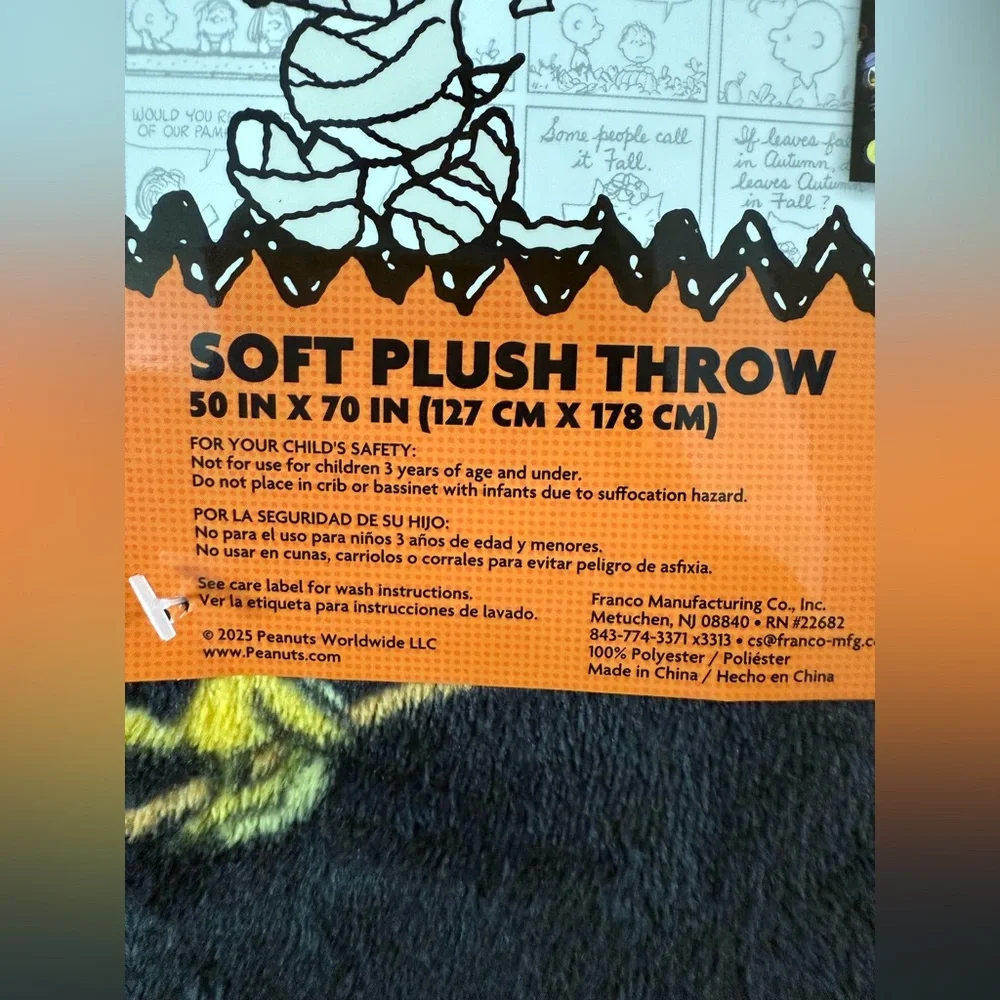 Peanuts Snoopy Halloween Blanket🖤